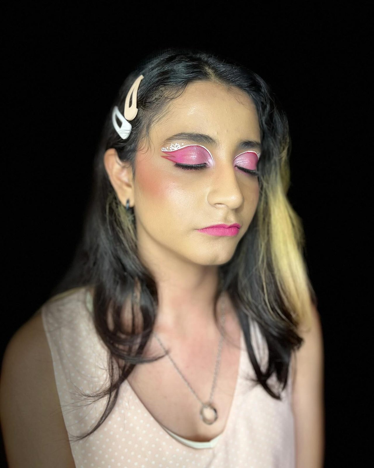 Maquillaje profesional a domicilio en Bello por Valentina Aristizabal