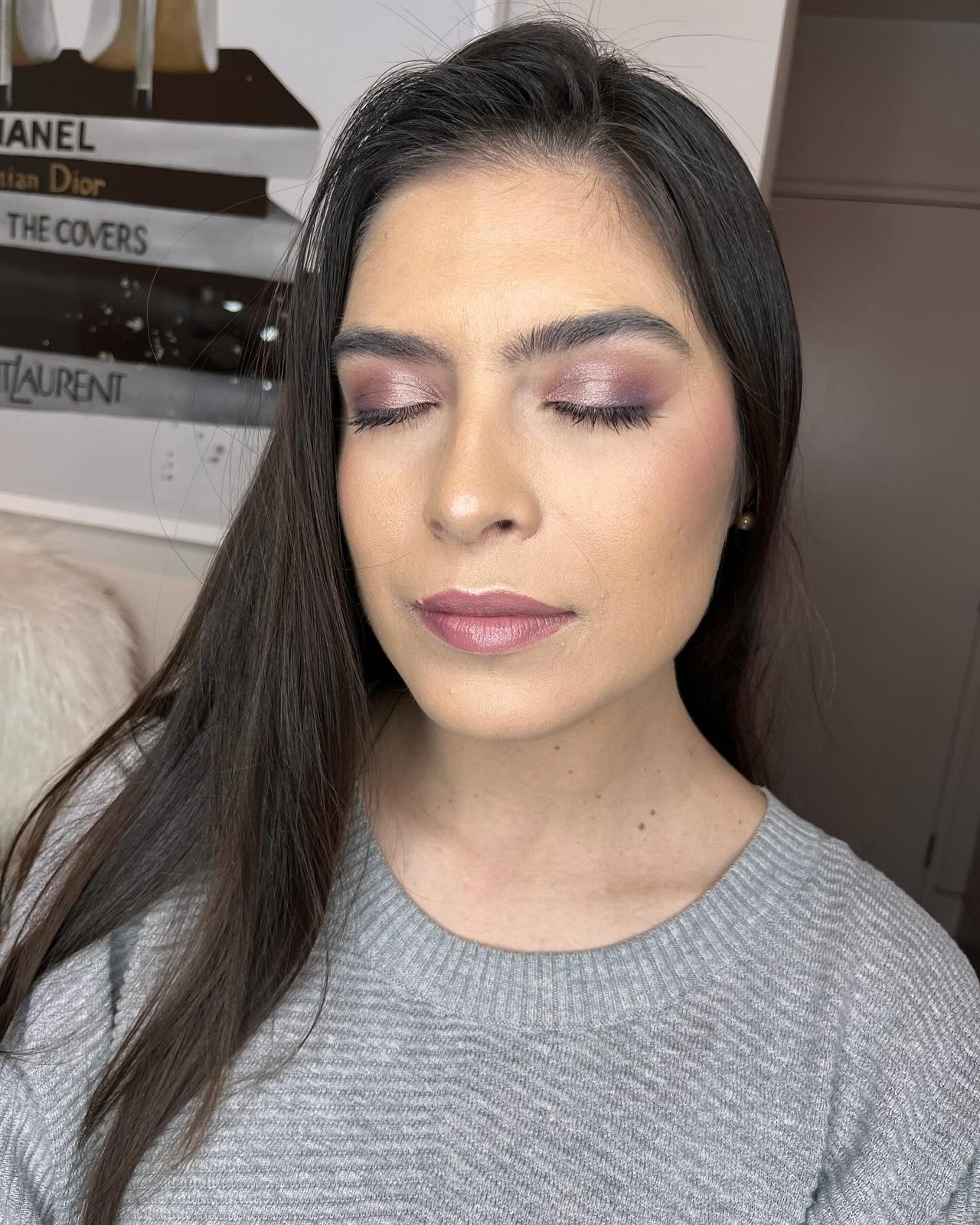 Maquillaje natural de larga duración en Bello